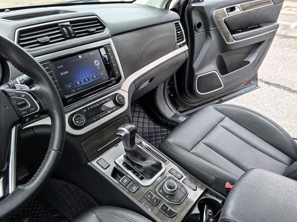 Haval H6 Coupe 2017 — фото 20
