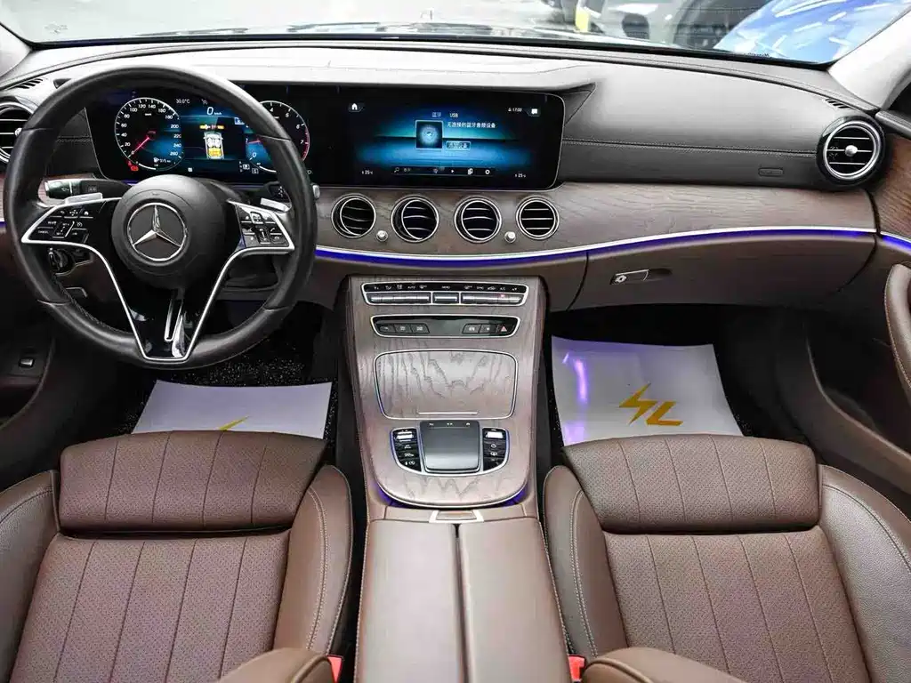 Mercedes-Benz E-Class 2022 — фото 8