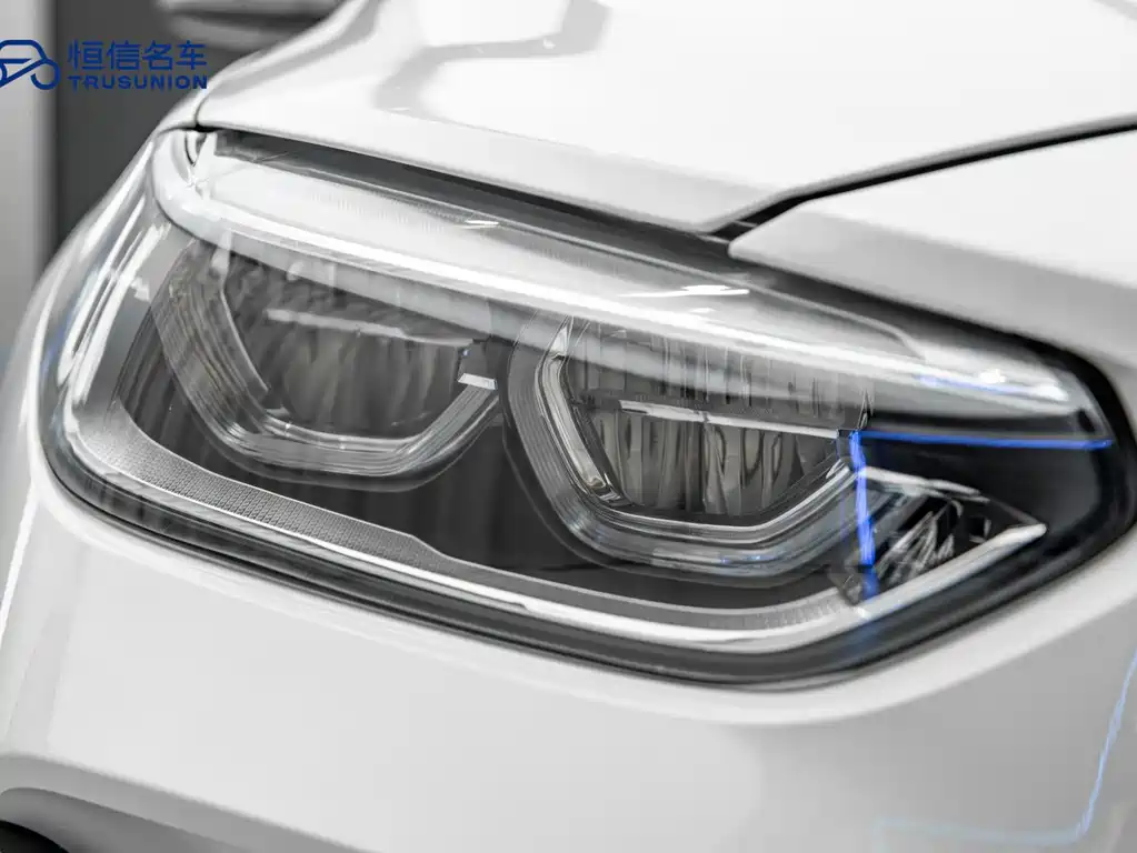 BMW 1 Series 2020 — фото 10