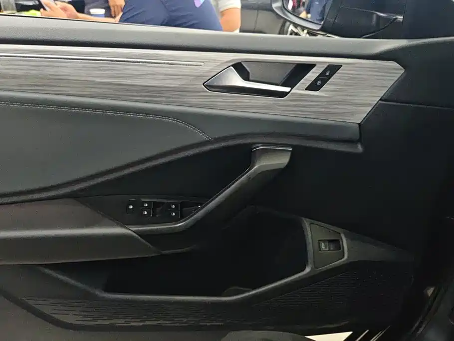 Volkswagen Sagitar 2023