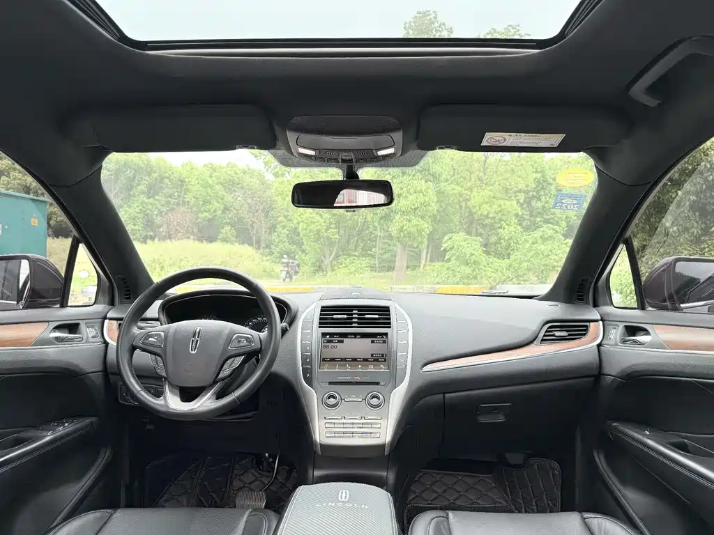 Lincoln MKC 2018 — фото 10