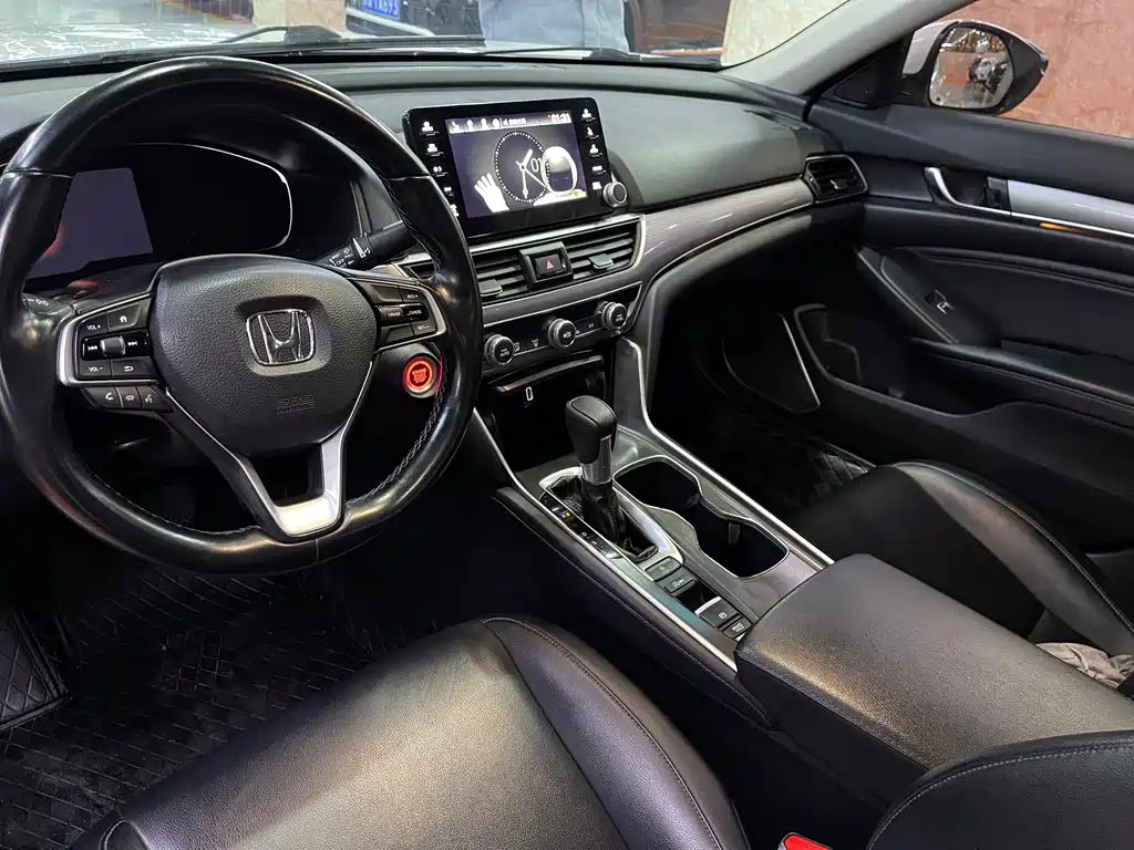 Honda Accord 2020 — фото 8