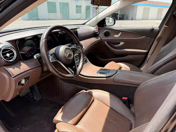 Mercedes-Benz E-Class 2022