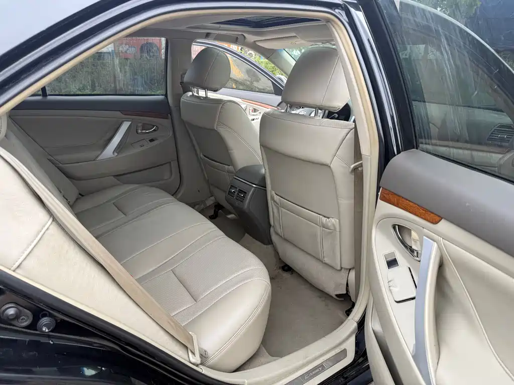 Toyota Camry 2009 — фото 11