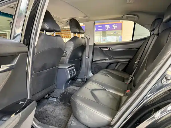 Toyota Camry 2021