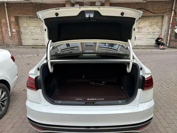 Volkswagen Bora 2023