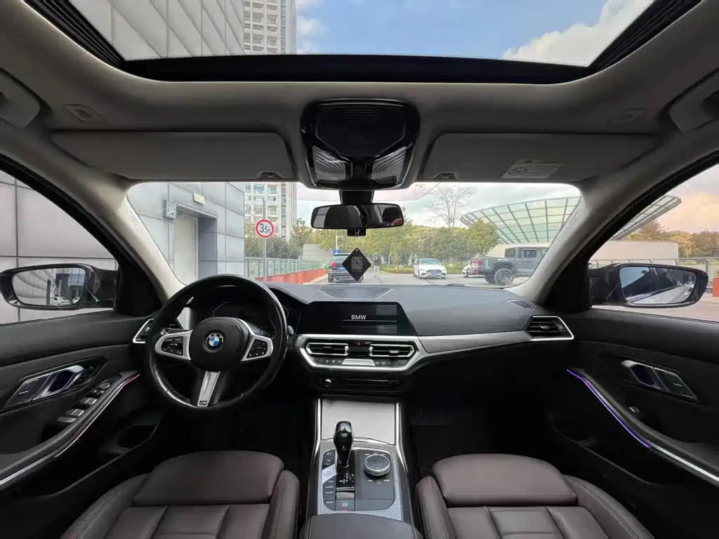 BMW 3 Series 2021 — фото 14