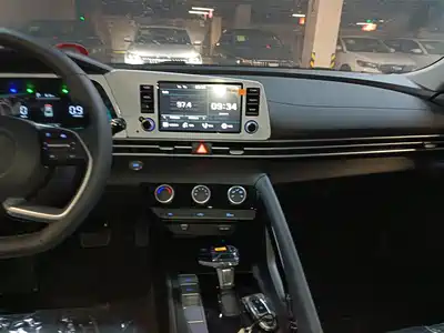 Hyundai Elantra 2023