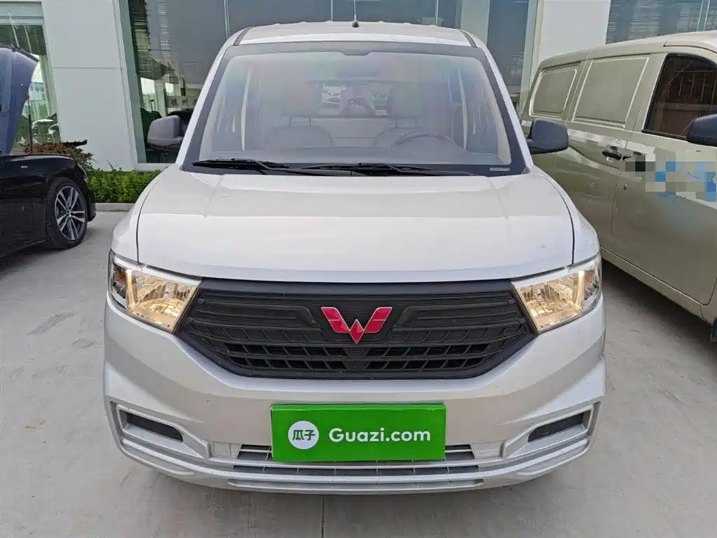 Wuling Hongguang V 2022 — фото 3