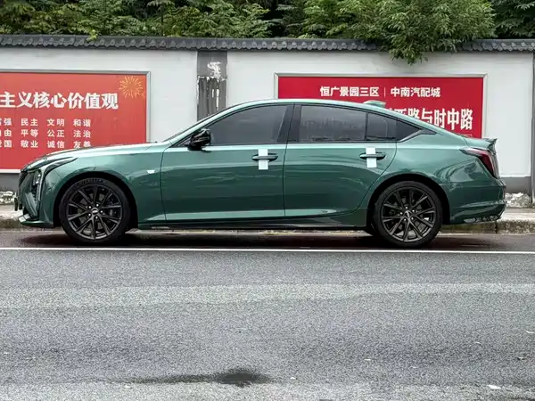 Cadillac CT5 2025