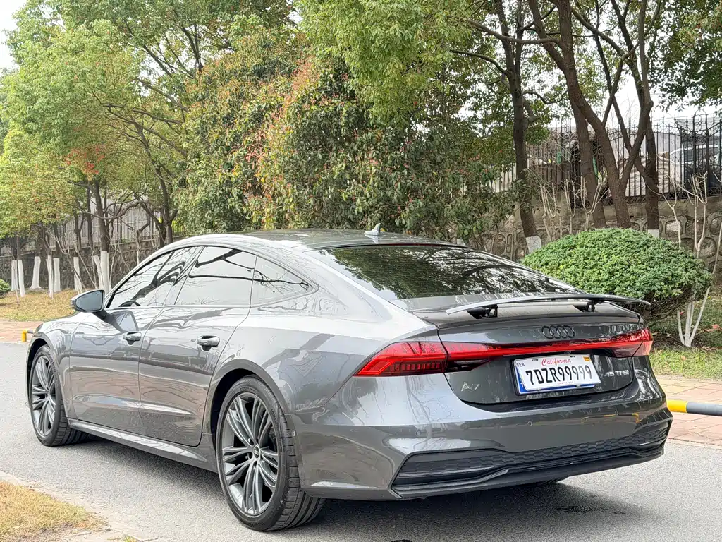 Audi A7 2023 — фото 10