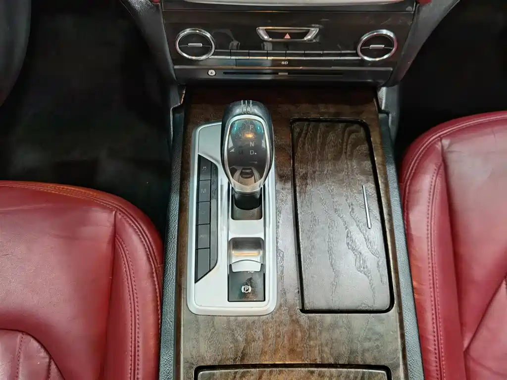 Maserati Ghibli 2015 — фото 13