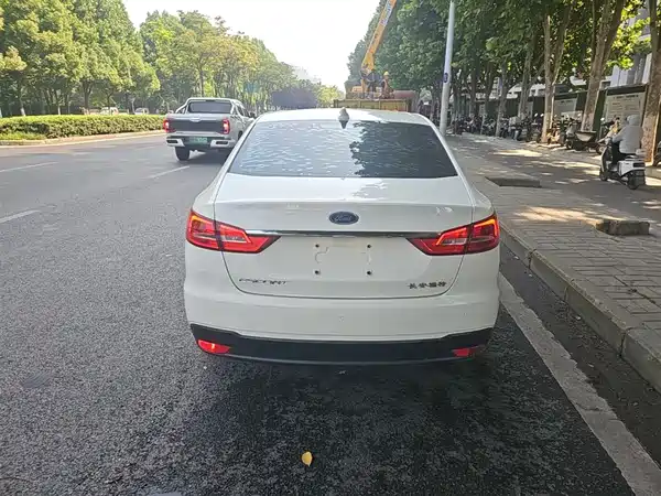 Ford Escort 2019