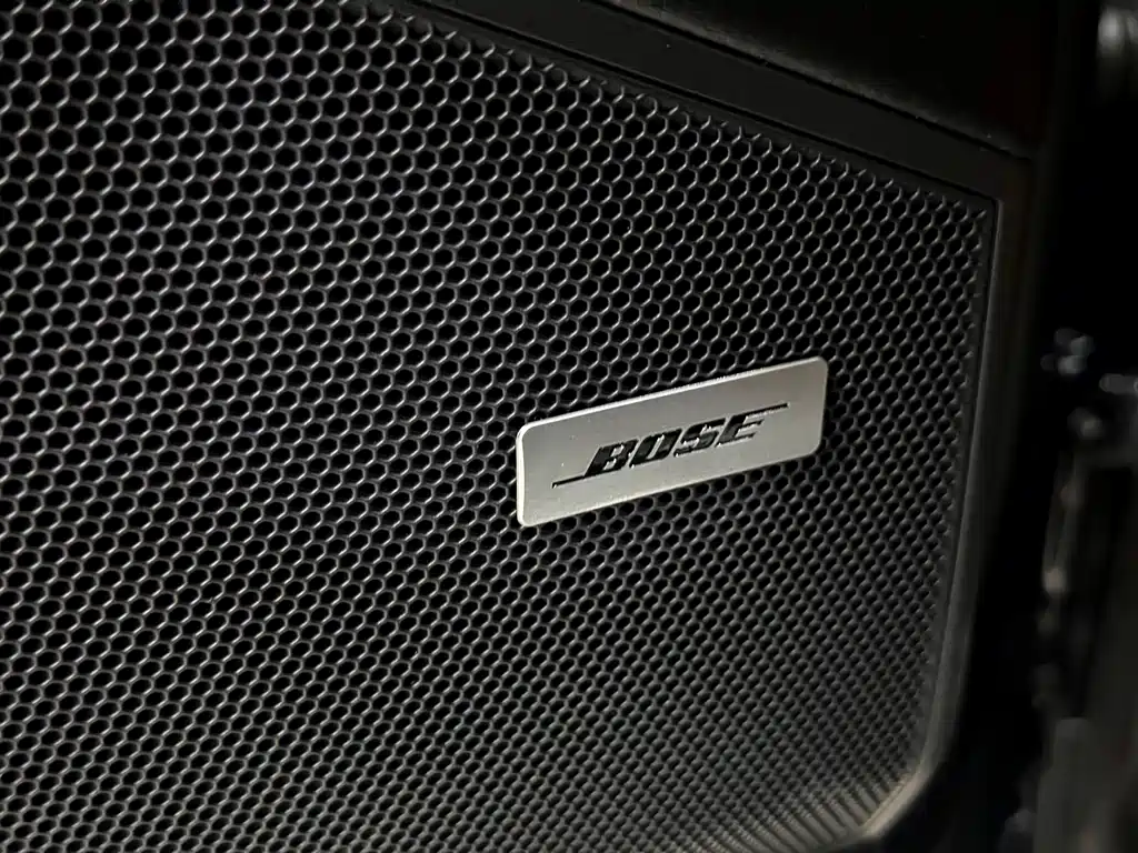 Porsche Cayenne Hybrid 2021 — фото 21