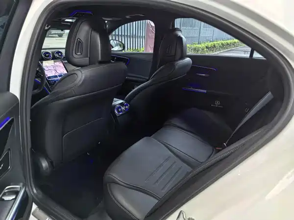 Mercedes-Benz C-Class 2023