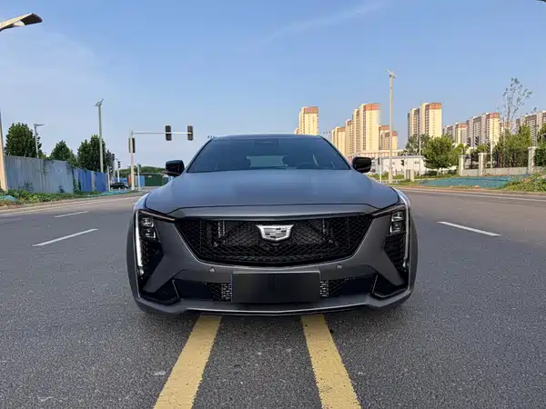 Cadillac CT5 2026