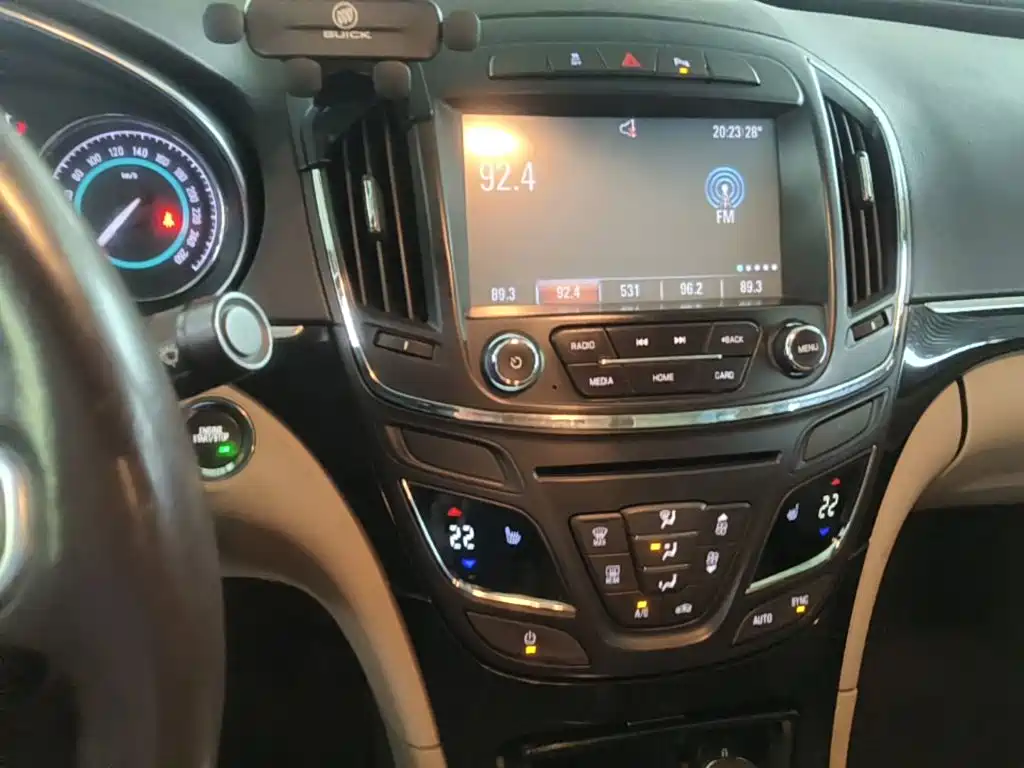 Buick Regal 2014 — фото 13