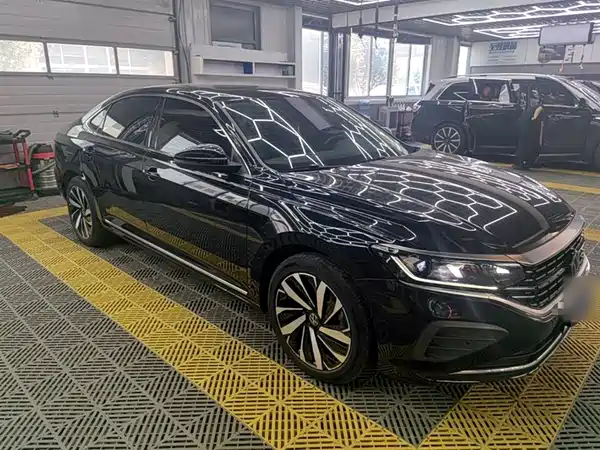Volkswagen Passat 2024