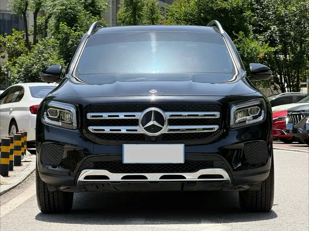 Mercedes-Benz GLB 2021 — фото 1