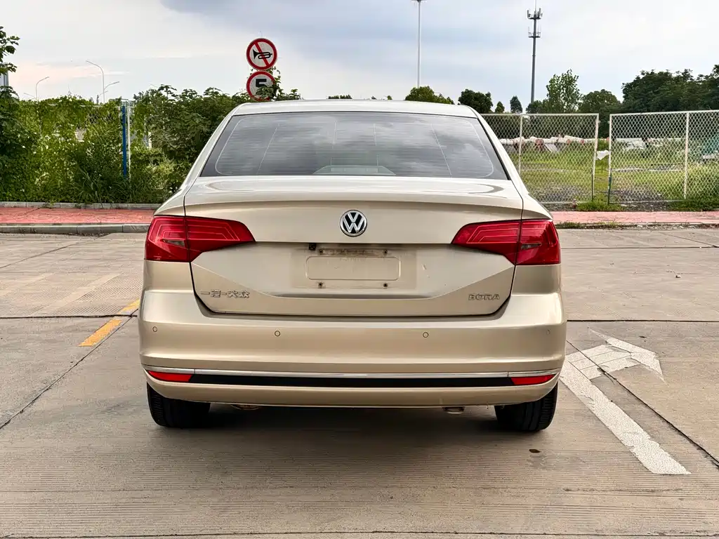 Volkswagen Bora 2016