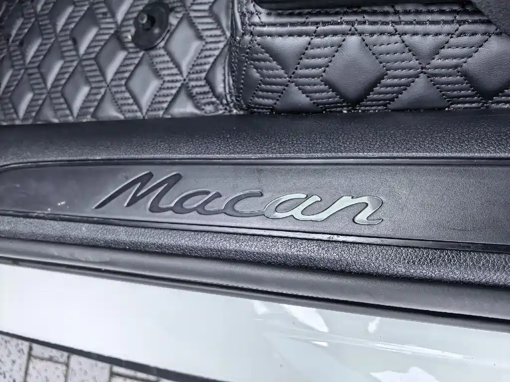 Porsche Macan 2024 — фото 23