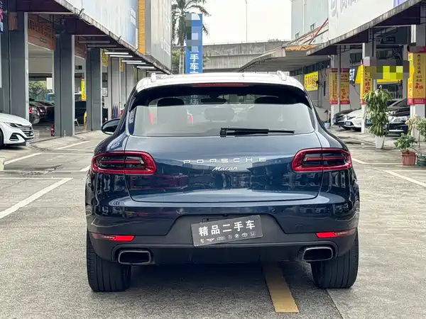 Porsche Macan 2015