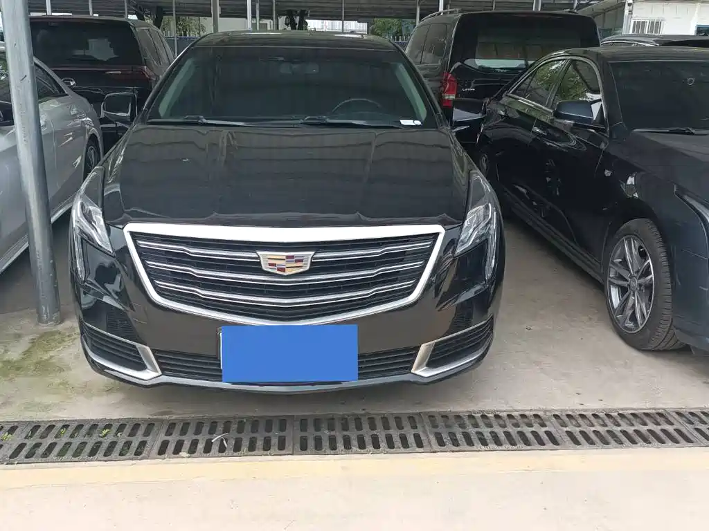 Cadillac XTS 2018 — фото 2
