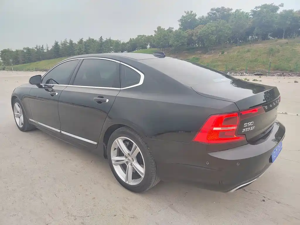 Volvo S90 2018 — фото 6