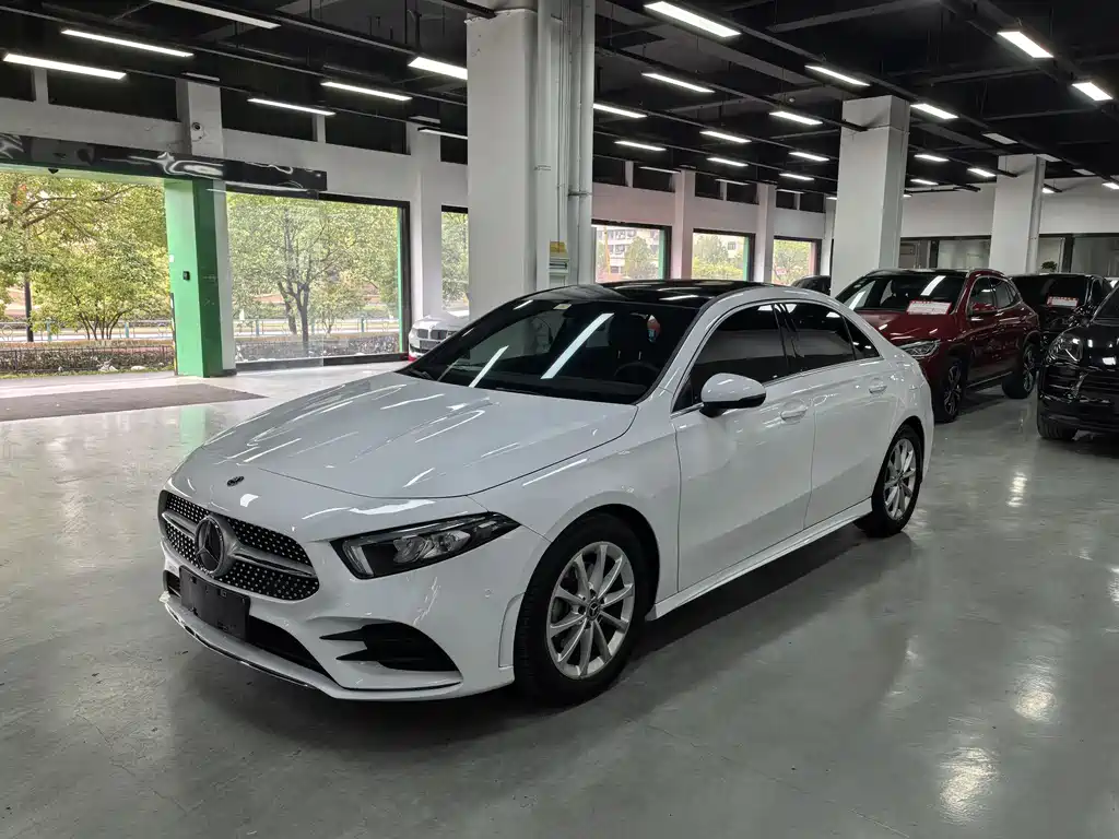 Mercedes-Benz A-Class 2021 — фото 1