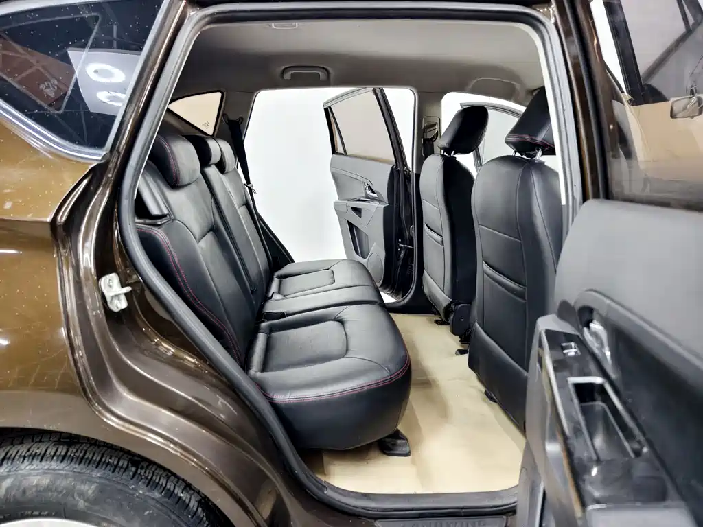 Landwind X5 2015 — фото 15