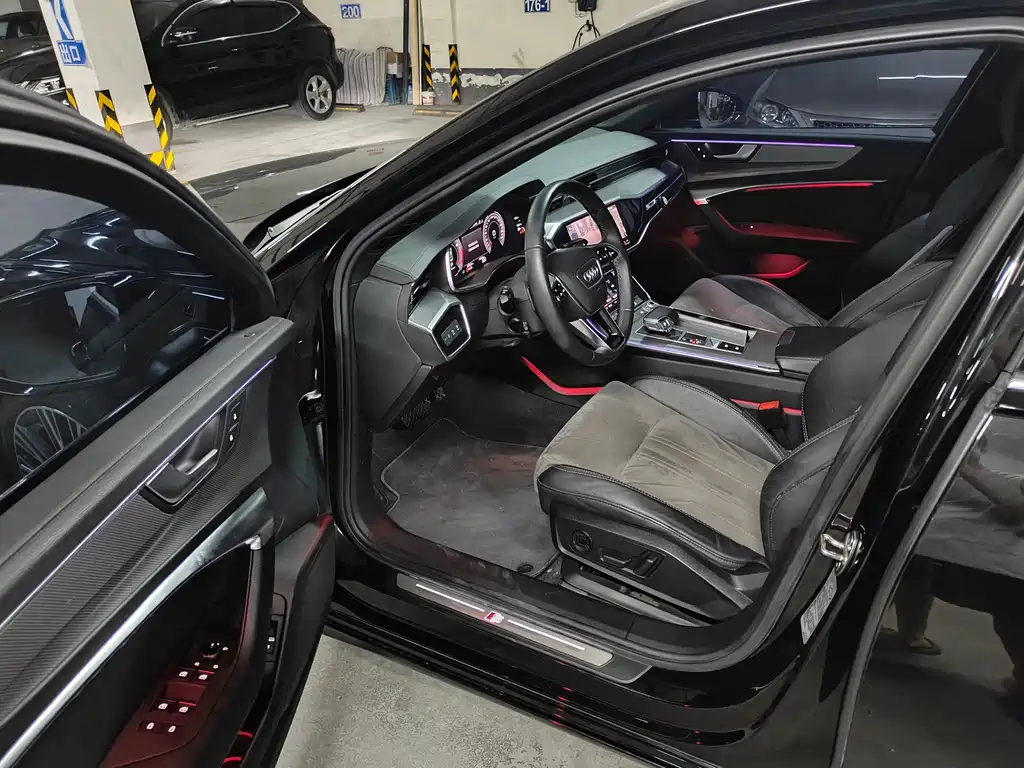 Audi A6L 2021