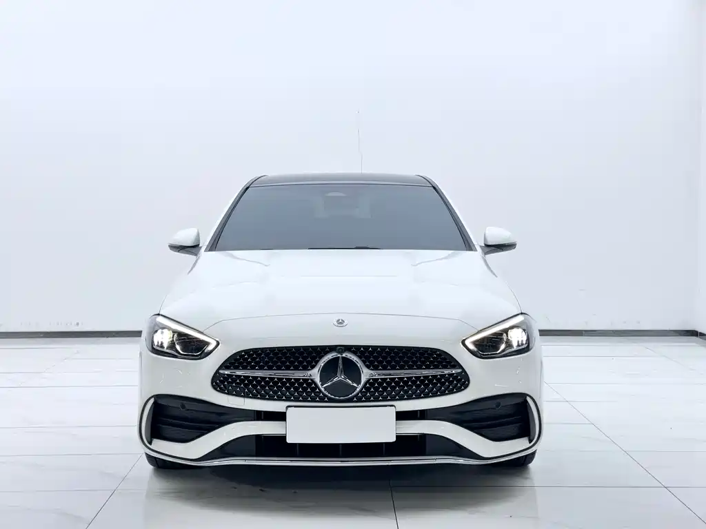 Mercedes-Benz C-Class 2025 — фото 2