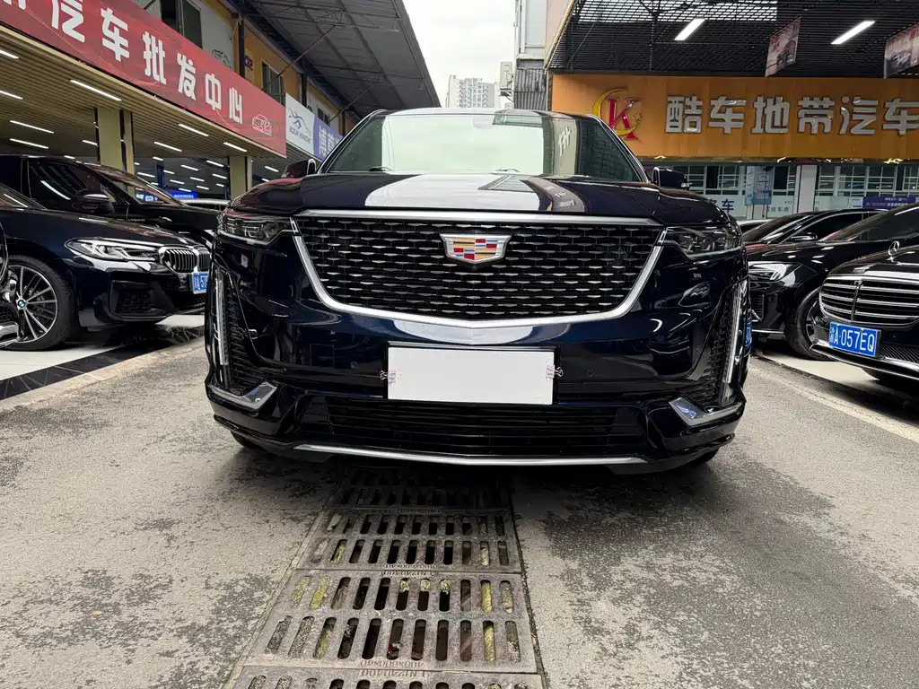 Cadillac XT6 2021 — фото 2