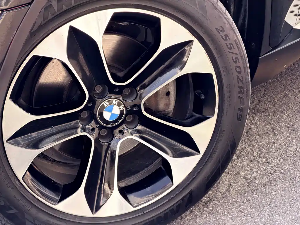 BMW X6 2012 — фото 16