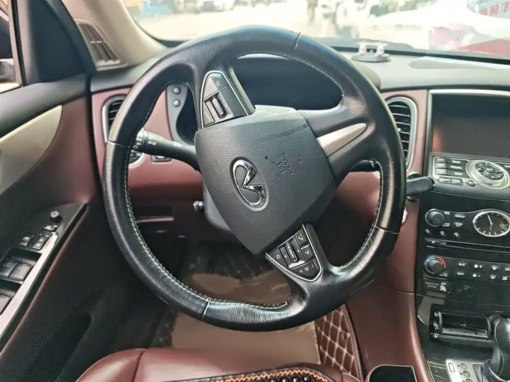 Infiniti QX50 2017 — фото 3