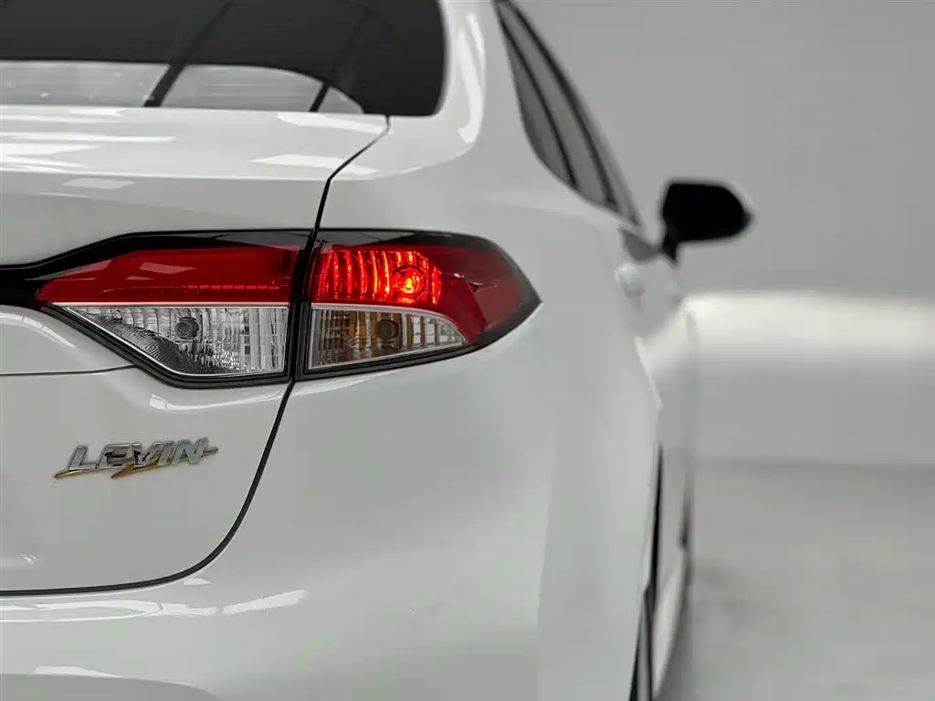 Toyota Levin 2022 — фото 12