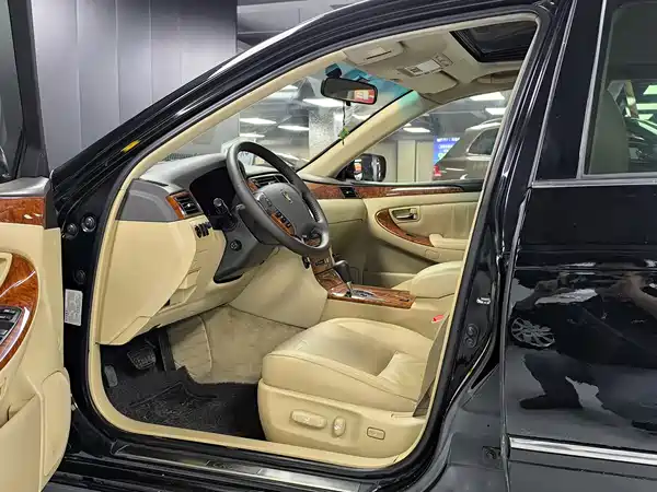 Toyota Crown 2009