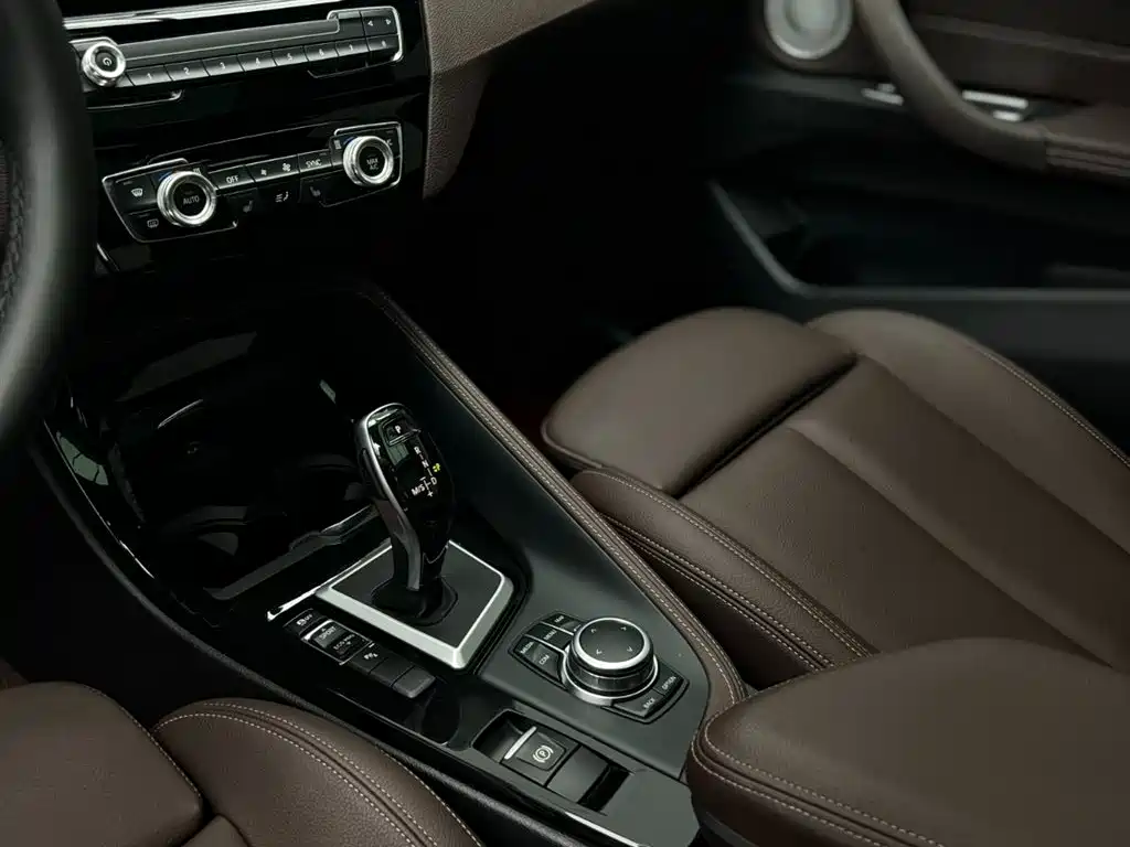 BMW X1 2022 — фото 14
