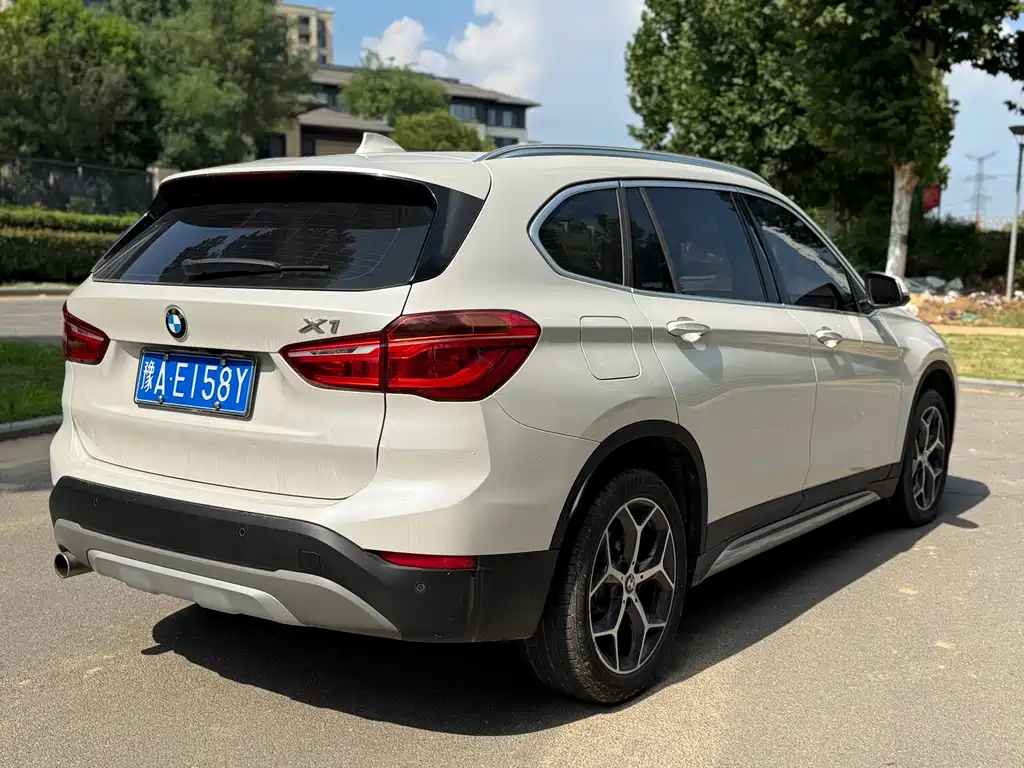 BMW X1 2018 — фото 9