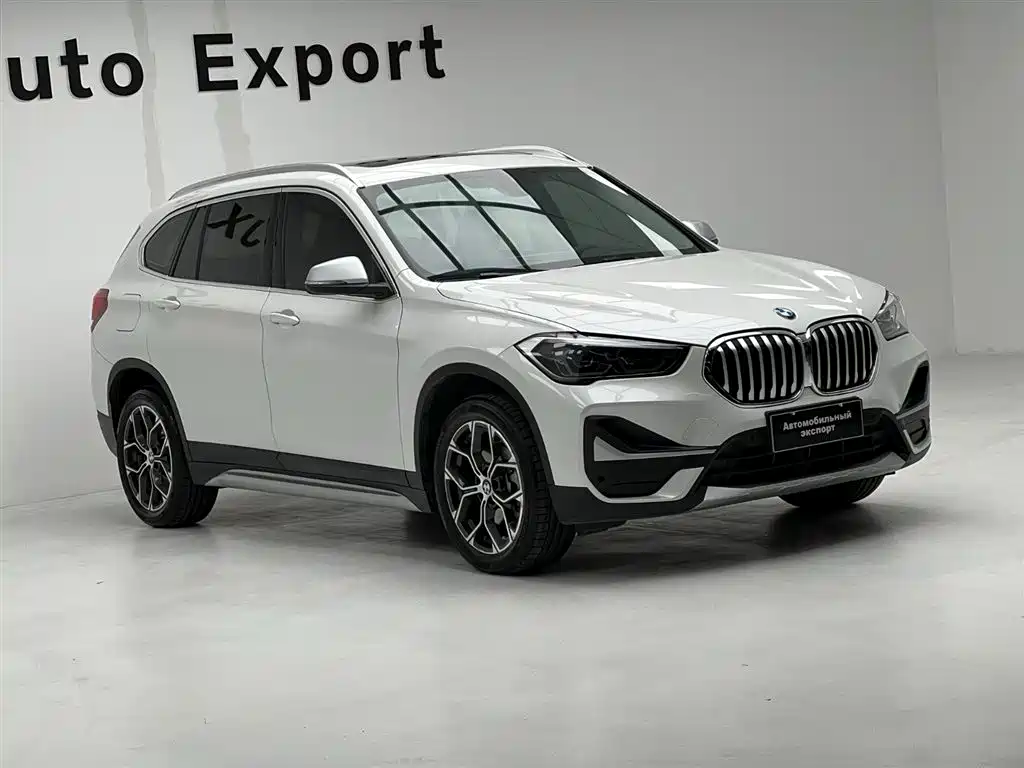 BMW X1 2022 — фото 3