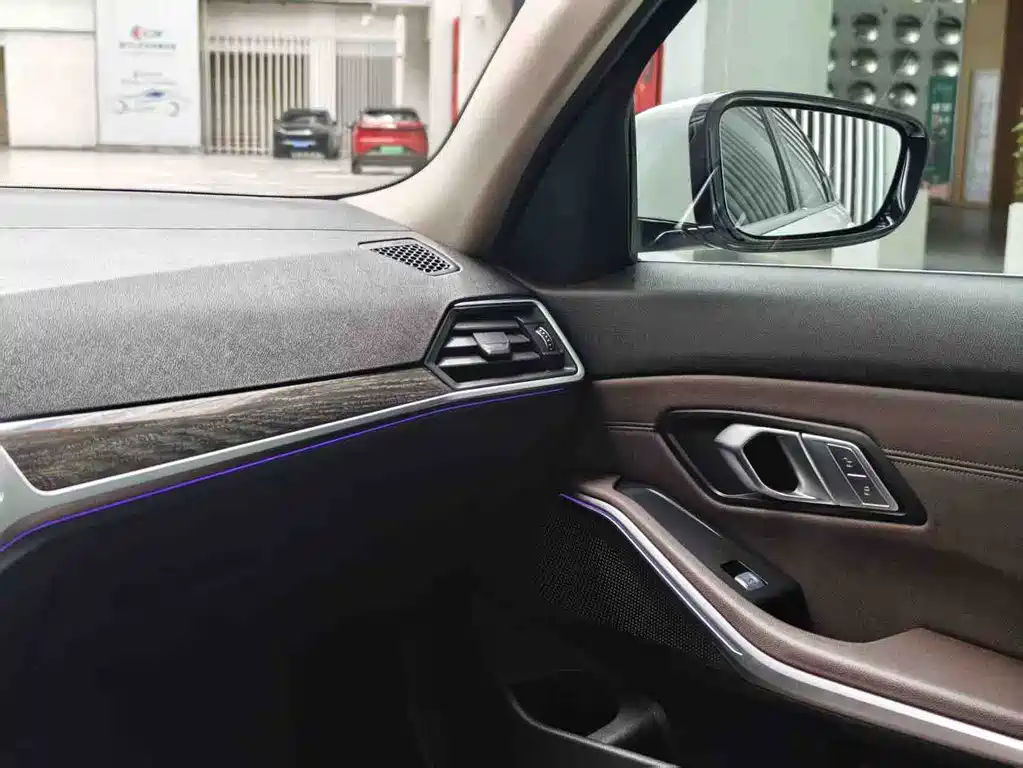 BMW 3 Series 2020 — фото 10