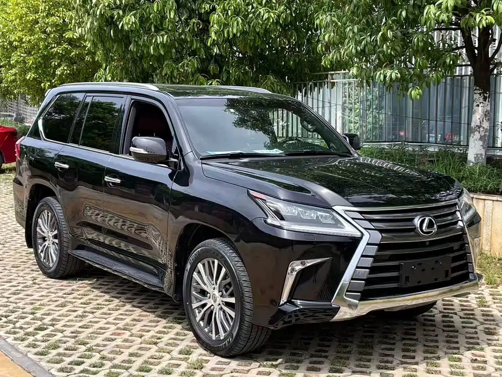 Lexus LX 2018 — фото 3