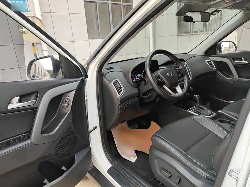 Hyundai ix25 2019 — фото 16
