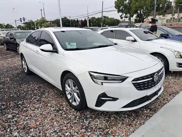 Buick Regal 2021