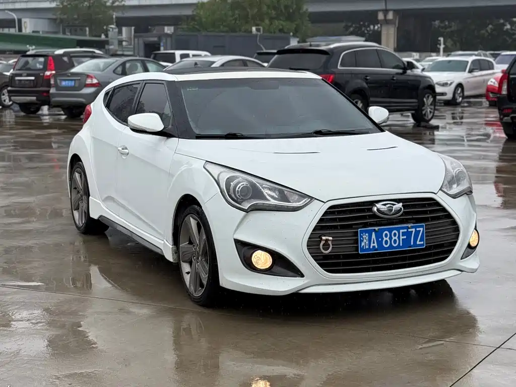 Hyundai Veloster 2012 — фото 3