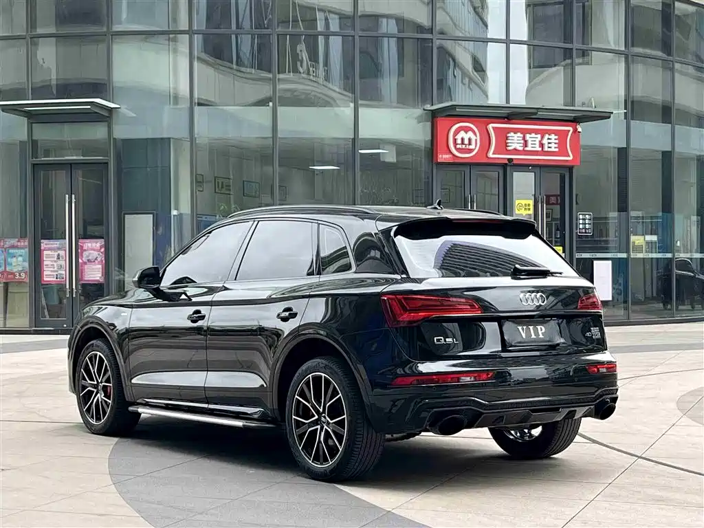 Audi Q5L 2023 — фото 4