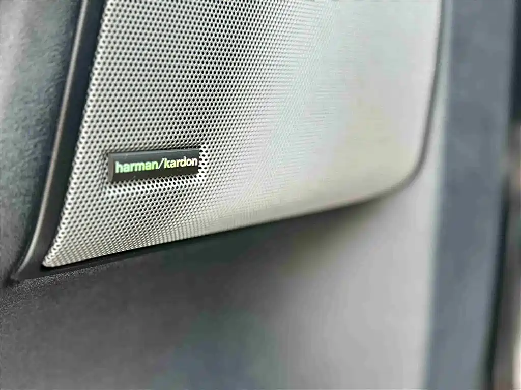 Land Rover Discovery 2013 — фото 15
