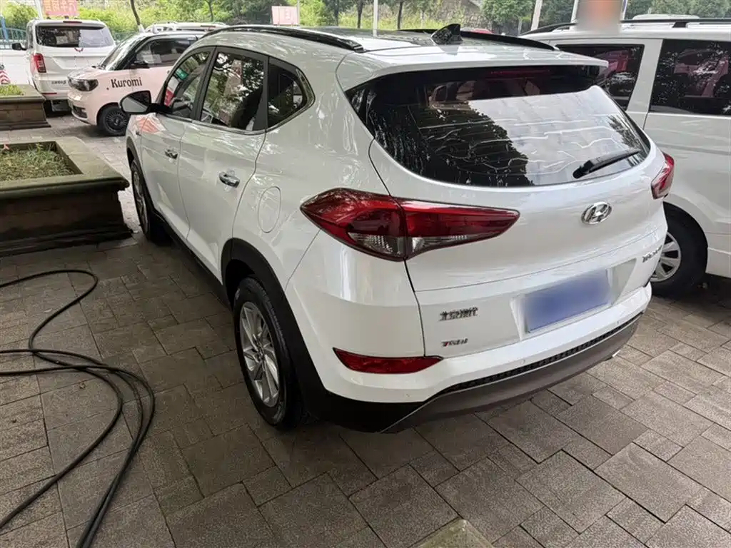 Hyundai Tucson 2016 — фото 6