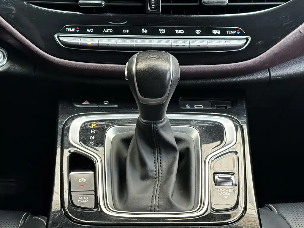 GAC Motor Trumpchi M6 2025 — фото 11