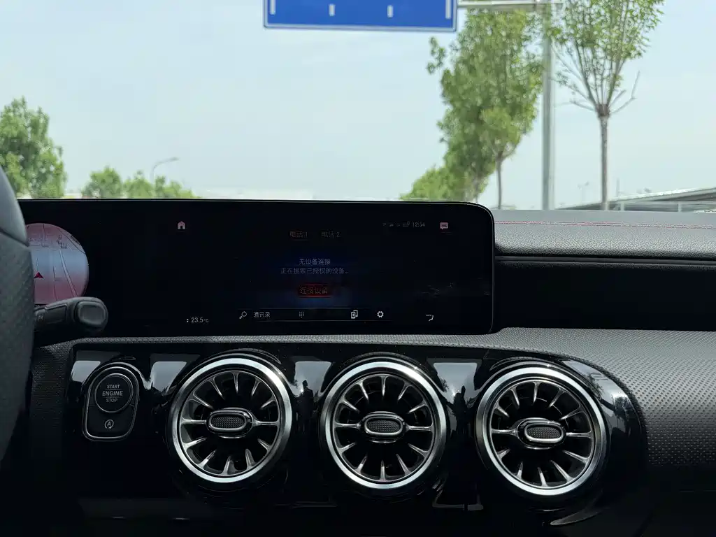 Mercedes-Benz CLA 2023 — фото 19